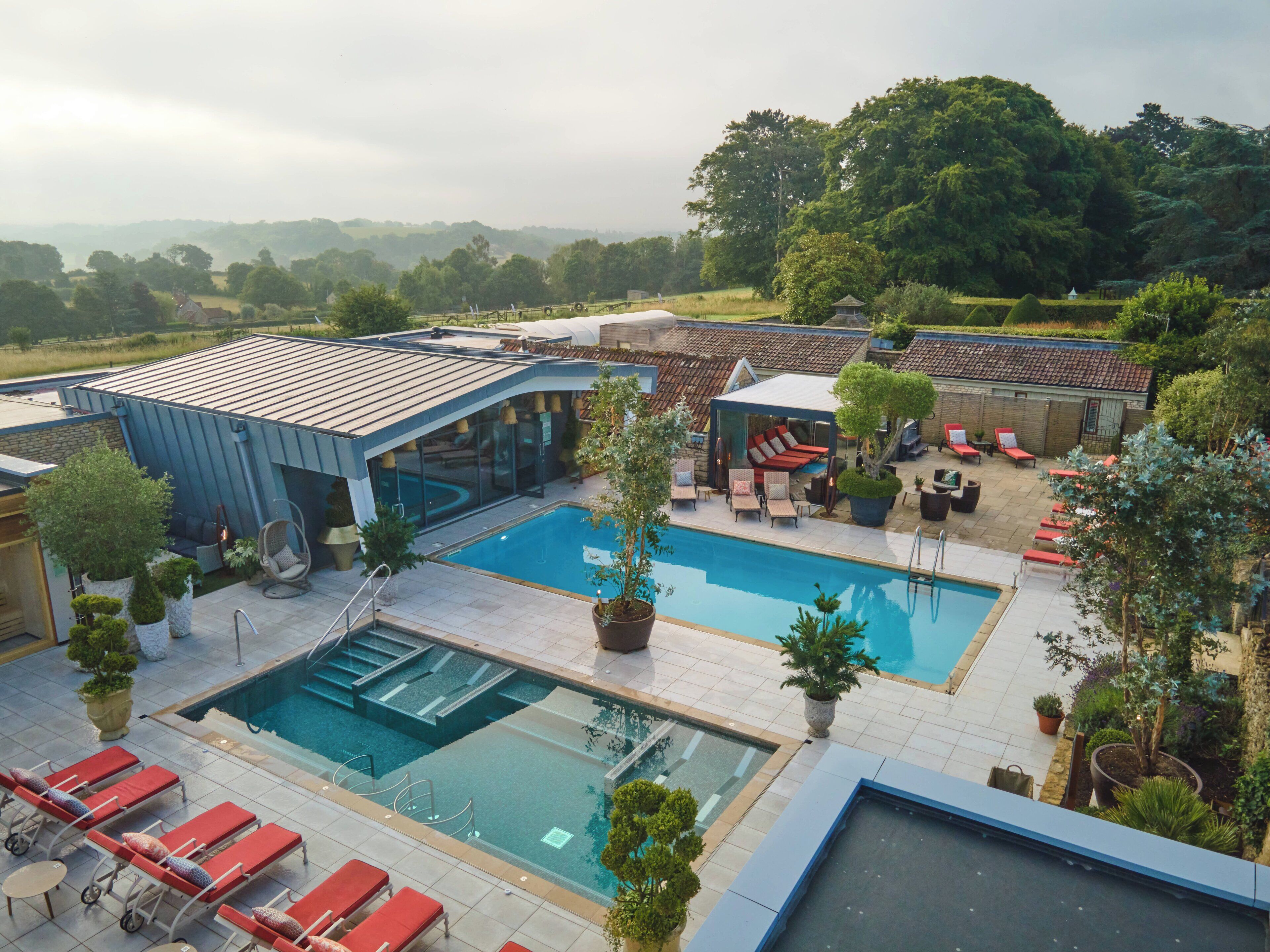 sauna, steam room, body treatments, aromatherapy, hot stone massages