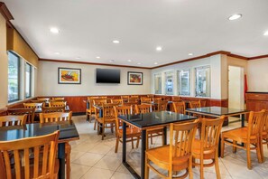 Free continental breakfast  - Best Western Plus Orange County Airport North (Santa Ana)