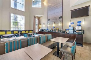 Free continental breakfast - Best Western Oxnard Inn (Oxnard)