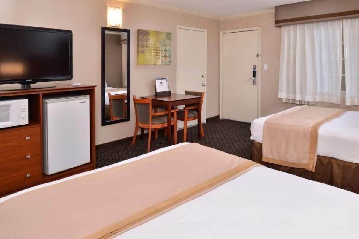 Fer et planche Ă repasser, Wi-Fi gratuit, draps fournis