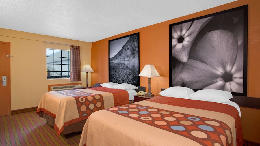 Super 8 by Wyndham Monticello AR