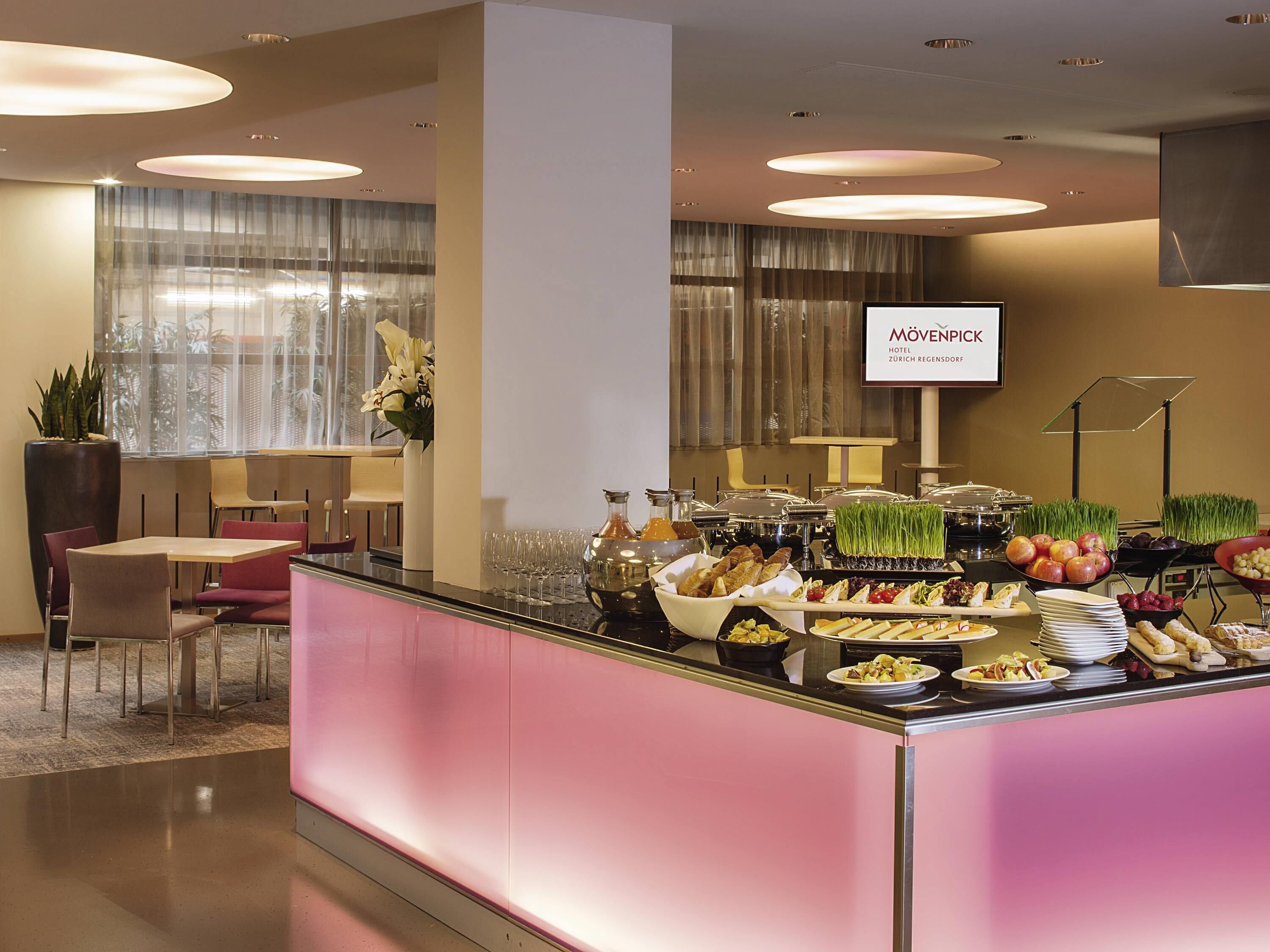Daily buffet breakfast for a fee