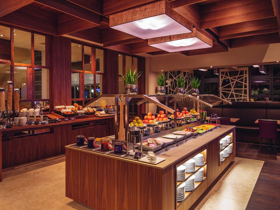Daily buffet breakfast for a fee