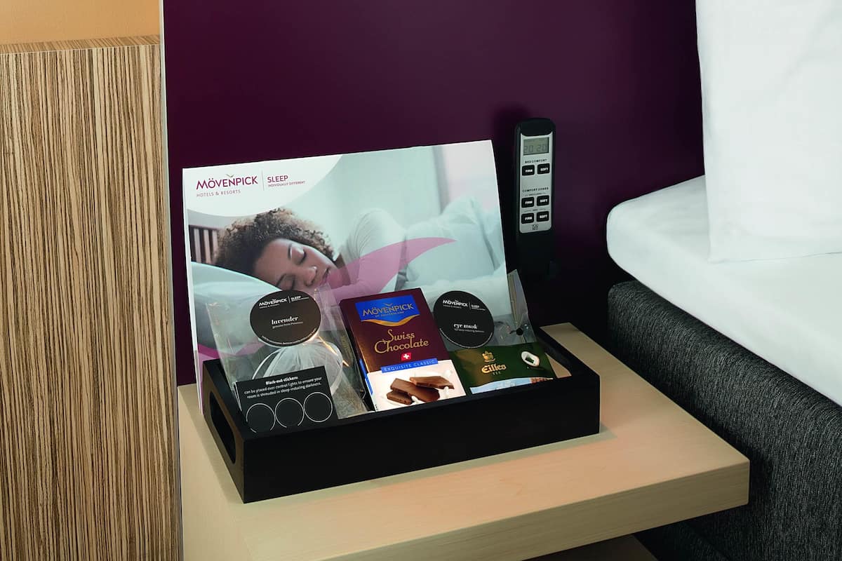 Habitación, 1 cama de matrimonio (Sleep) | Ropa de cama hipoalergénica, minibar, caja fuerte y escritorio