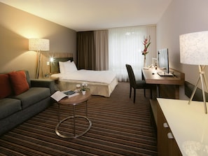 Superior Room, 1 Queen Bed - Mövenpick Hotel Zürich Regensdorf (Regensdorf)