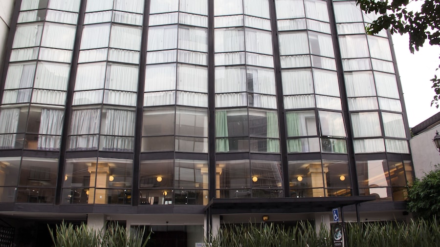 Hotel El Ejecutivo by Reforma Avenue