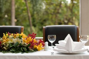 Daily buffet breakfast (THB 750 per person)
