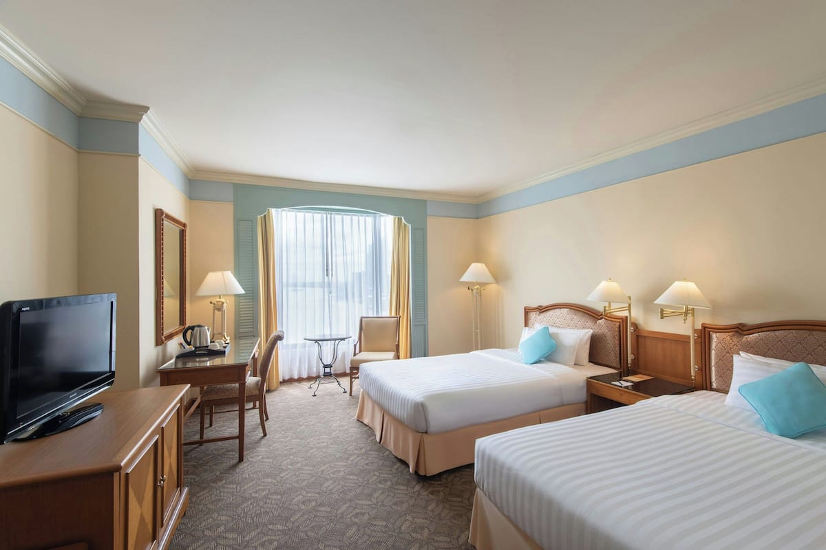 Premier Room, 2 Twin Beds, River View | Minibar, in-room safe, desk, laptop workspace