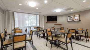 Free daily full breakfast