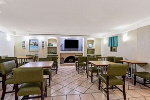 Desayuno continental incluido todos los días