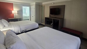 Premium bedding, desk, laptop workspace, iron/ironing board - Ramada by Wyndham Westminster Denver (Westminster)