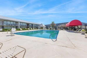 Outdoor pool, free cabanas, pool umbrellas