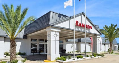 Ramada by Wyndham Houma