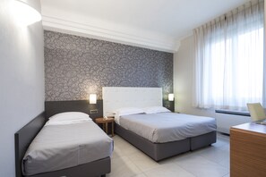 Sábanas de algodón egipcio, ropa de cama de alta calidad y minibar 