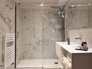 Suite | Bathroom - Hotel Astra Ferrara (Ferrara)