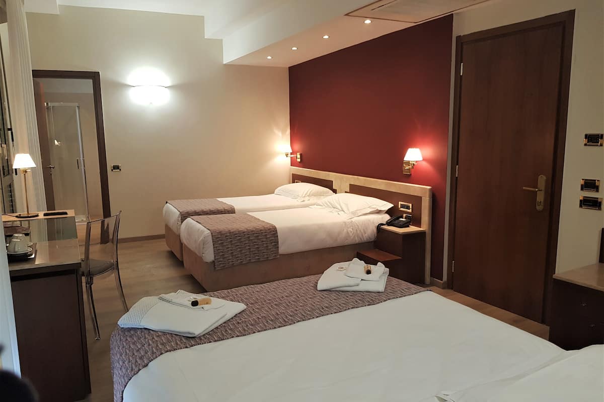 Chambre Quadruple Deluxe, 1 chambre