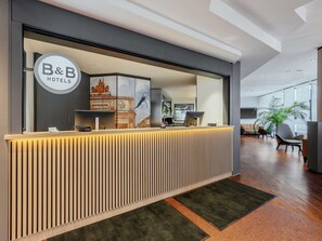 Lobby - B&B HOTEL München-Schwabing (Munich)
