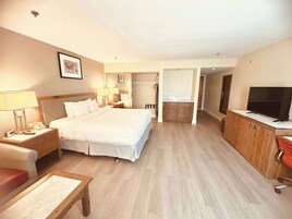 Junior Suite, 1 King Bed, Non Smoking | Desk, iron/ironing board, free cribs/infant beds, rollaway beds