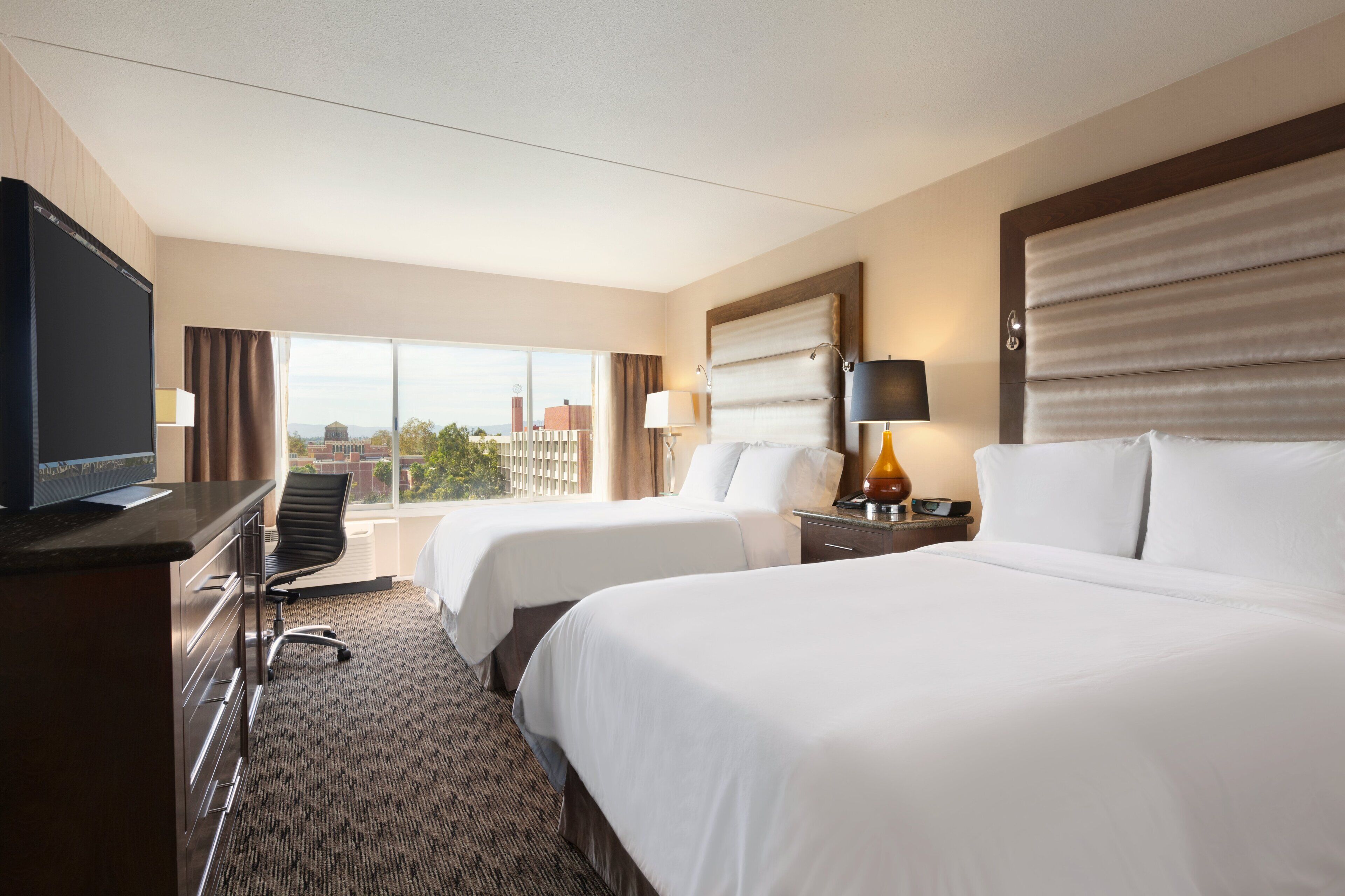 1 bedroom, premium bedding, in-room safe, desk