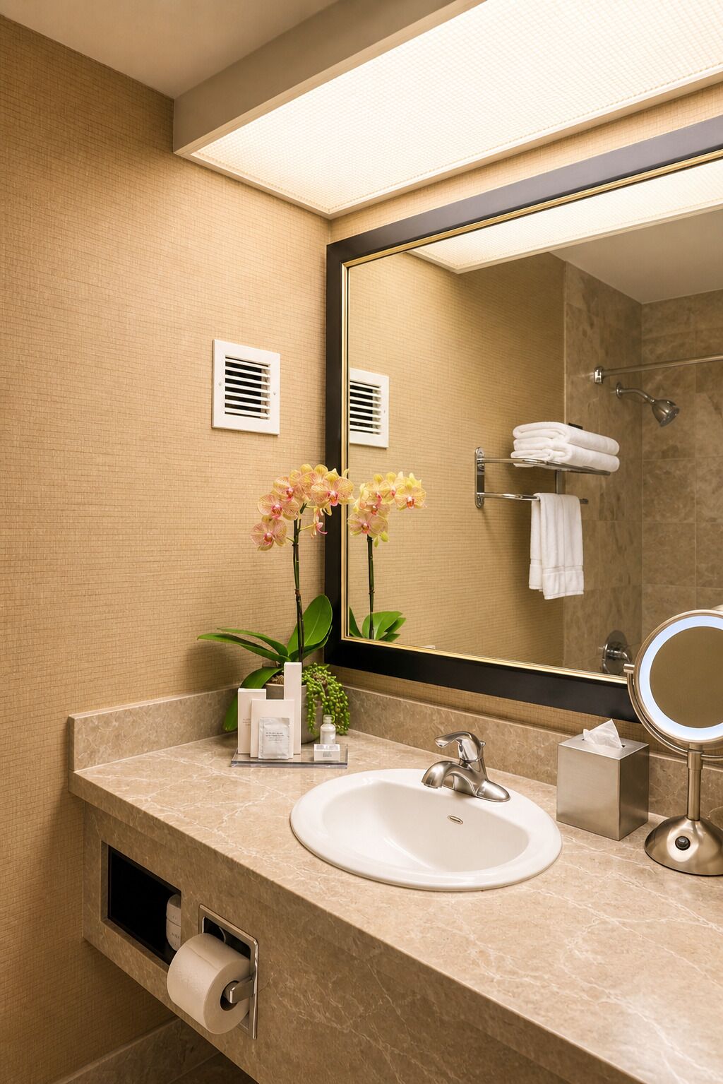Photo - USC Hotel