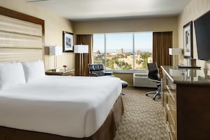 1 bedroom, premium bedding, in-room safe, blackout curtains