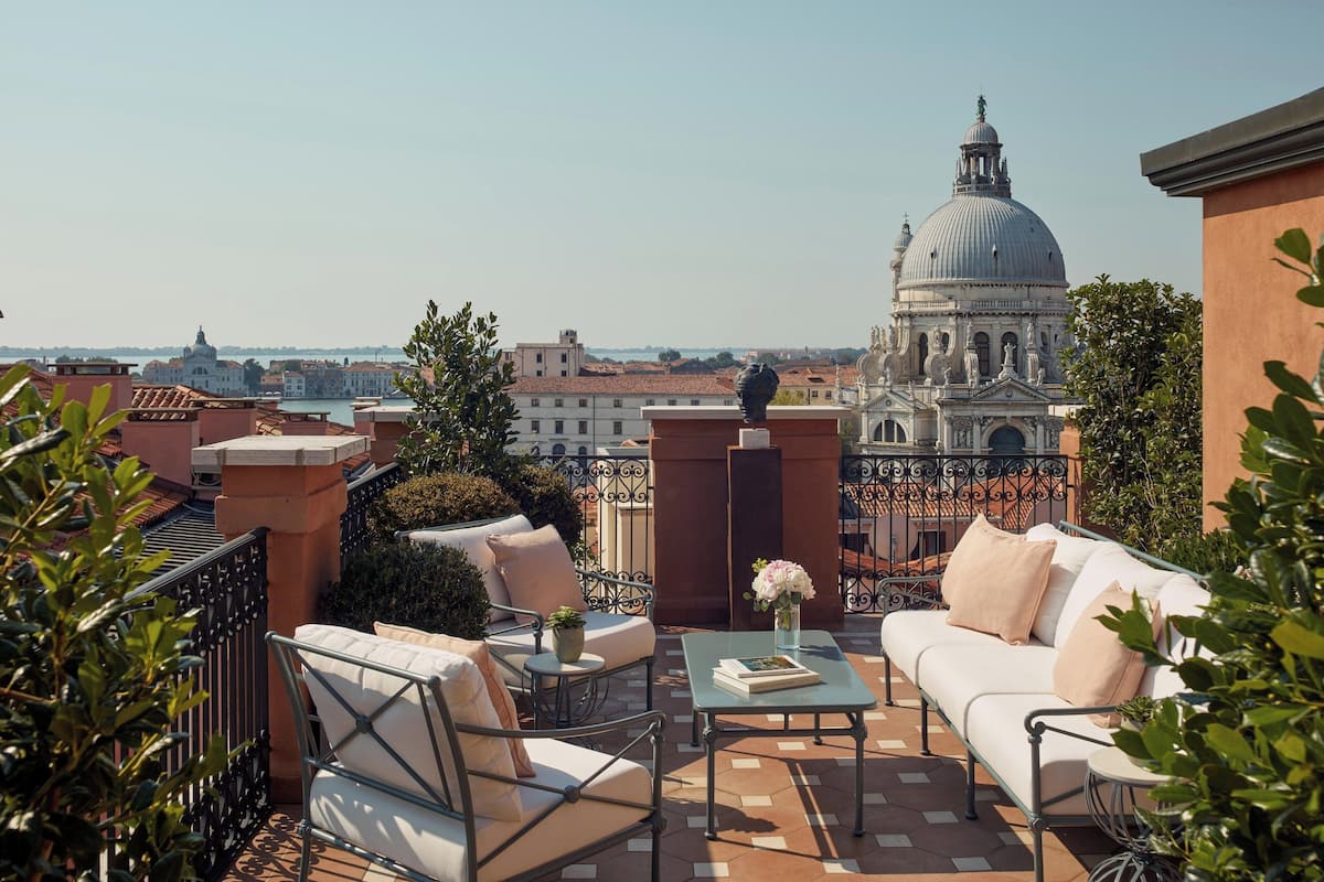 Suite, 1 Bedroom, Non Smoking | 1 bedroom, Frette Italian sheets, premium bedding, down comforters