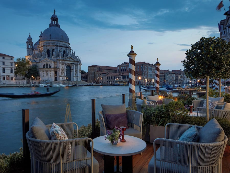 2 Bars/Lounges, Cocktailbar