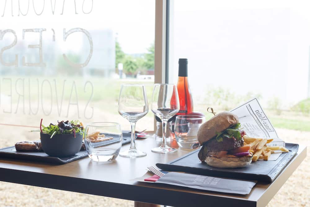 ibis Laval Le Relais d'Armor