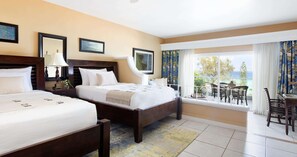 Phòng Suite Cao cấp, 1 phòng ngủ, quang cảnh biển (Caribbean Veranda Suite Double) | Minibar với thức uống miễn phí, két bảo mật tại phòng, bàn 
