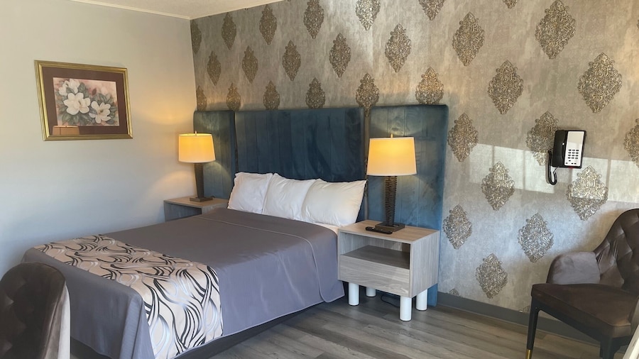 Village Inn of Hardy