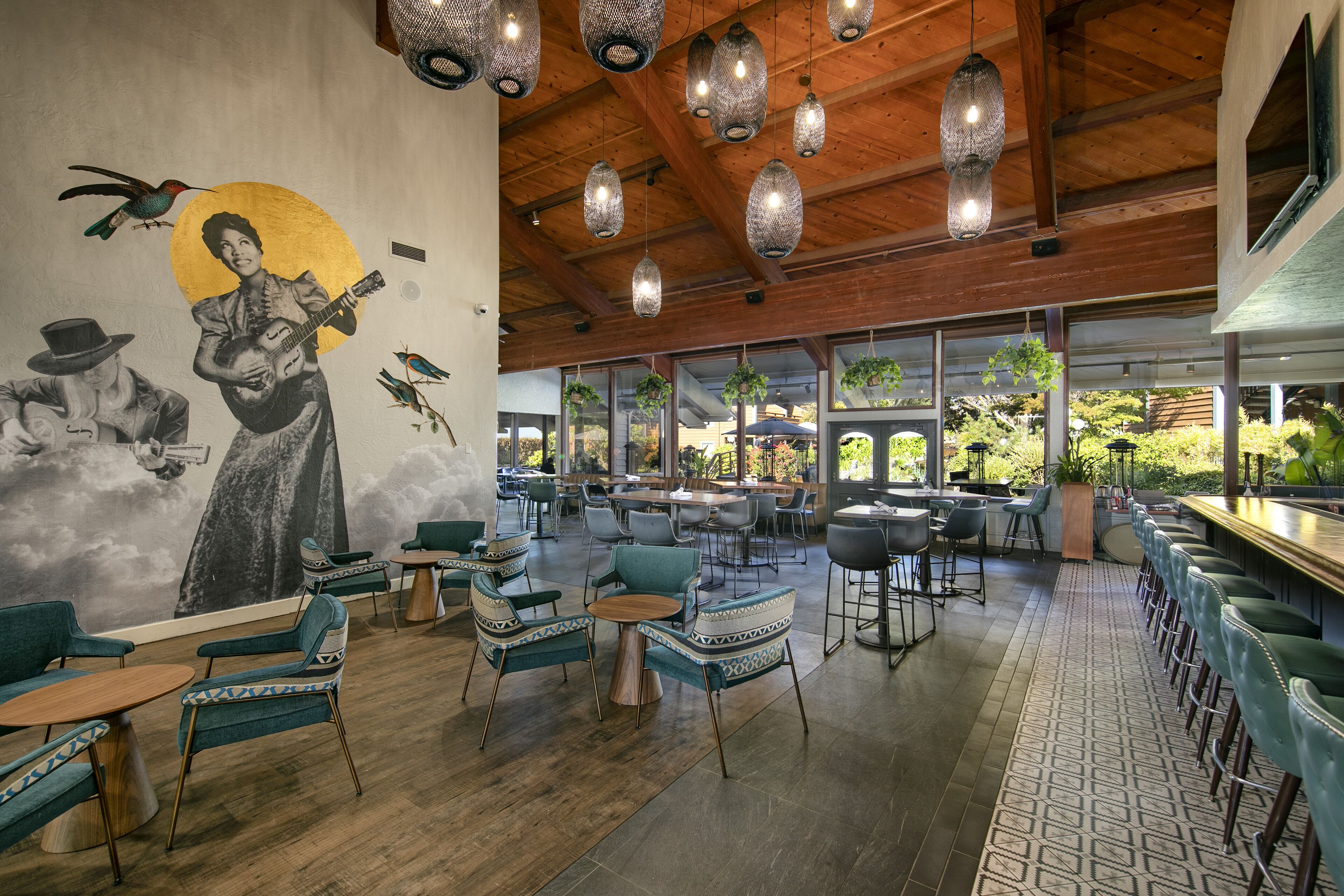 Se sirven desayunos, comidas, cenas y cocina americana 