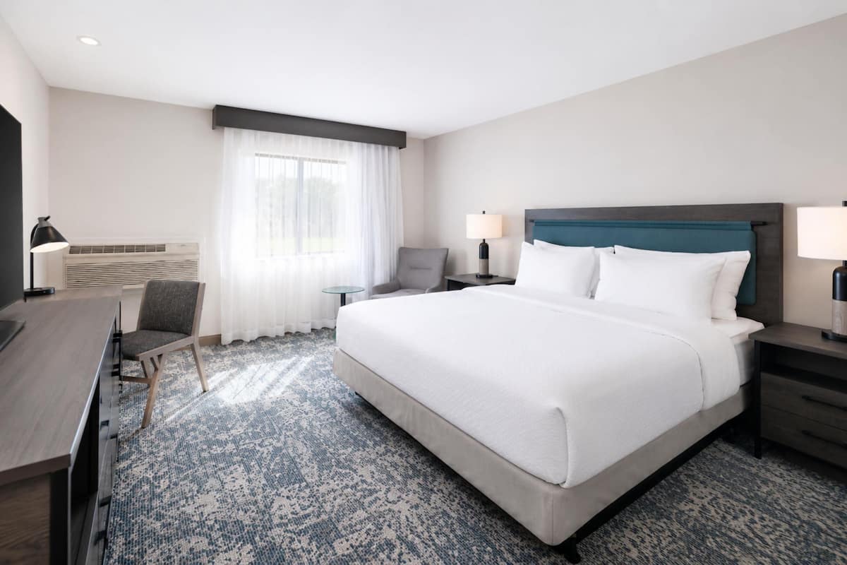 Pillow-top beds, in-room safe, desk, laptop workspace