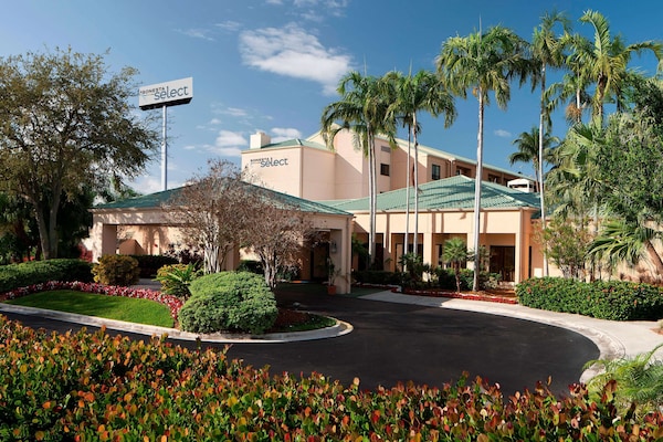 Sonesta Select Miami Lakes - Hialeah, FL