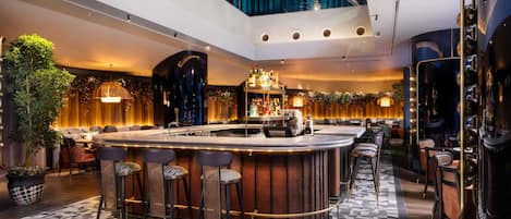 Frühstück, Mittagessen und Abendessen