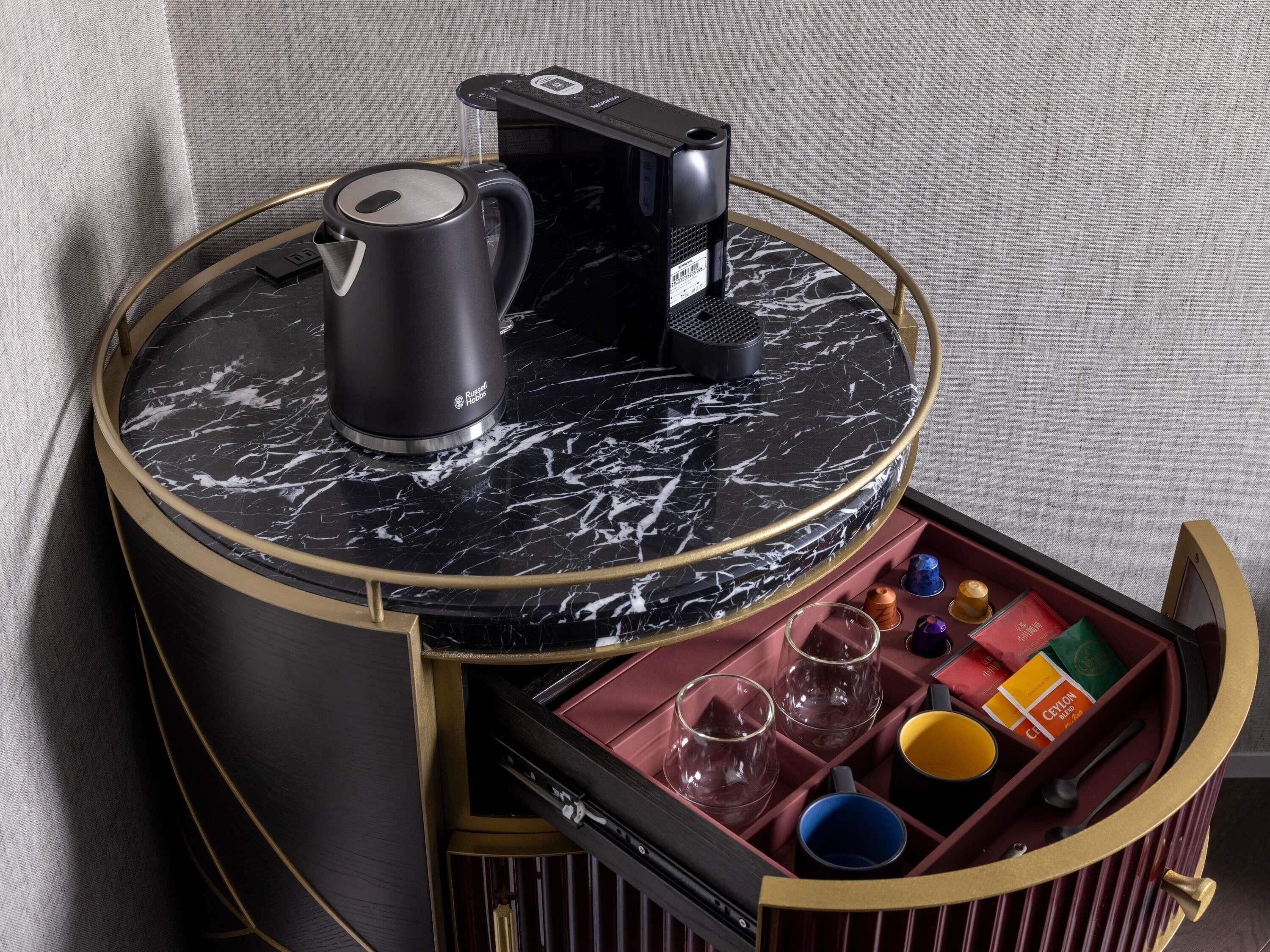 1 bedroom, in-room safe, iron/ironing board, free WiFi