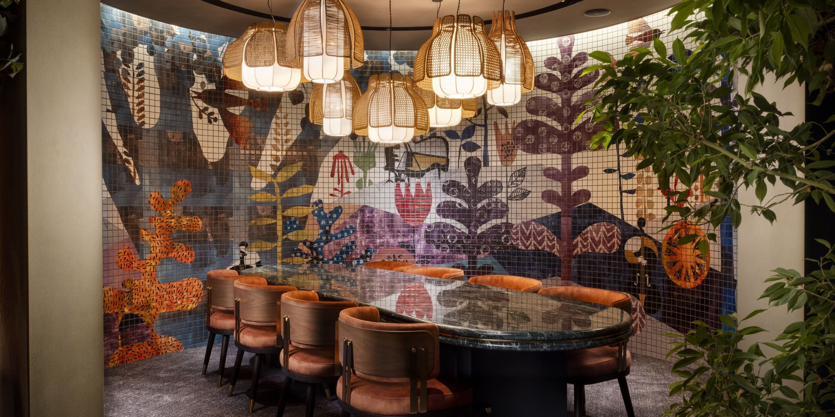 breakfast, lunch and dinner served