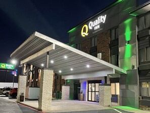 Front of property - Quality Inn - Denton (Denton)