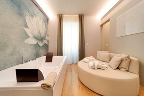 1 Schlafzimmer, Minibar, Zimmersafe, Schreibtisch