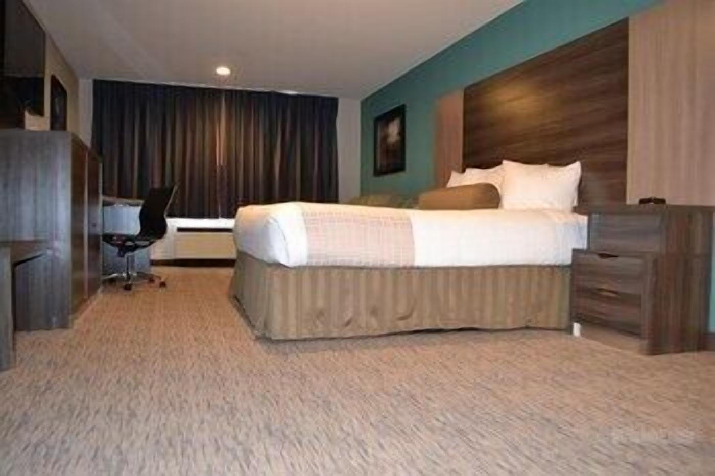 Caja de seguridad en la habitación y decoración personalizada 