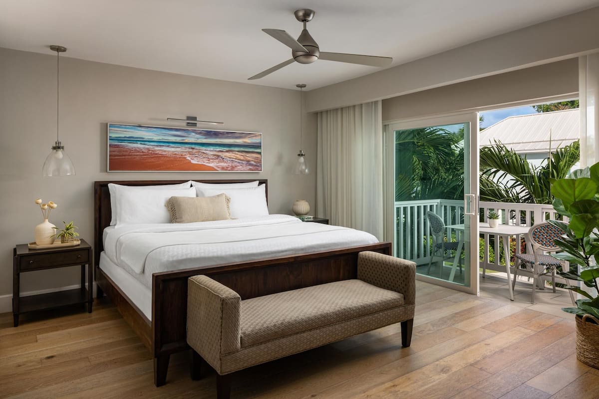 Honeymoon suite | Een minibar, een kluis op de kamer, geluiddichte muren