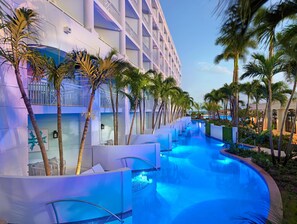 7 outdoor pools, pool umbrellas, pool loungers
