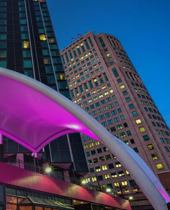 Fort Pontchartrain Detroit, a Wyndham Hotel Reviews, Deals & Photos