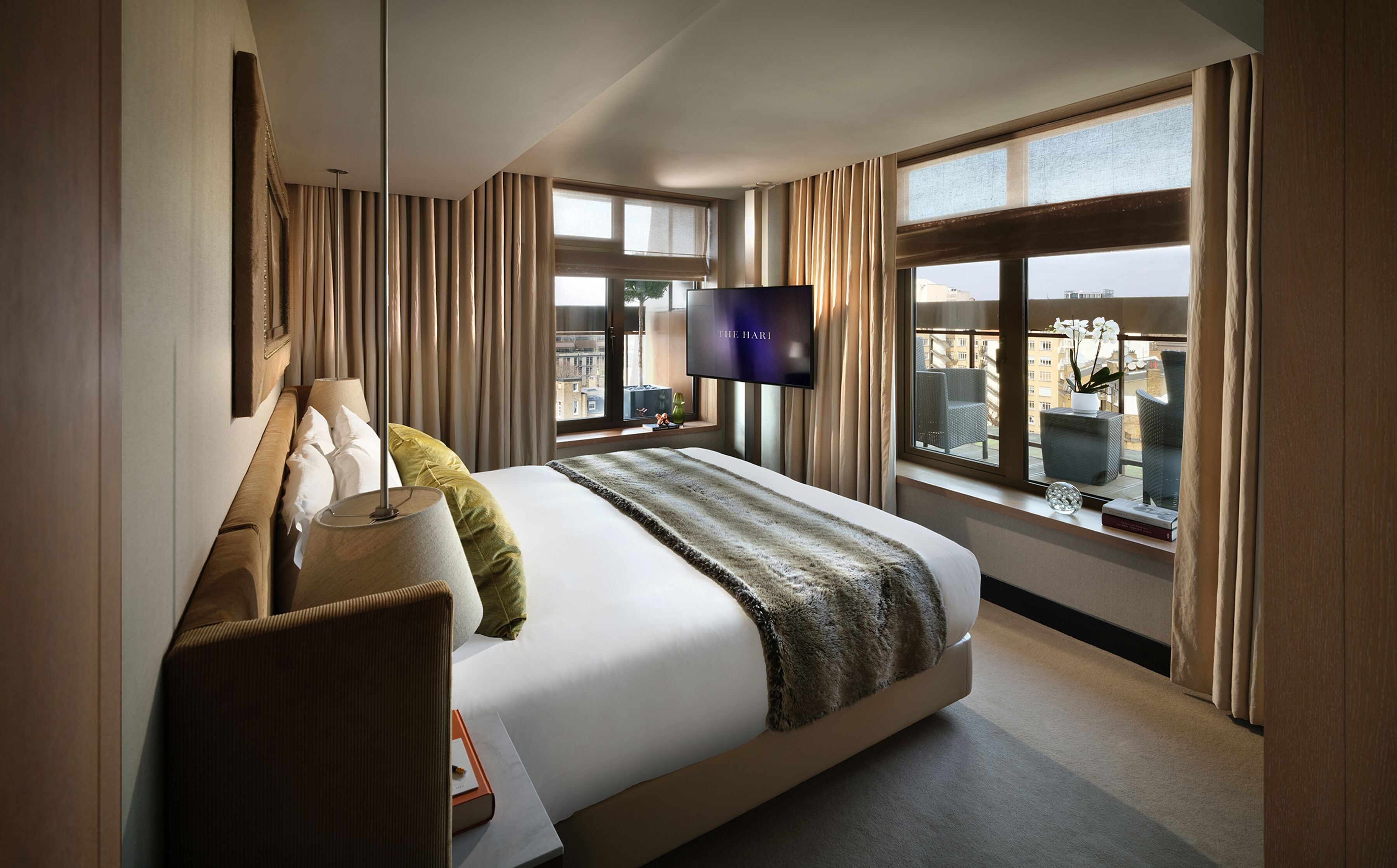 penthouse suite | 1 bedroom, egyptian cotton sheets, premium bedding, pillow-top beds