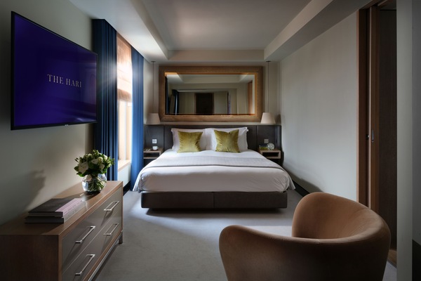 Lockhart Suite | Egyptian cotton sheets, premium bedding, pillowtop beds, minibar