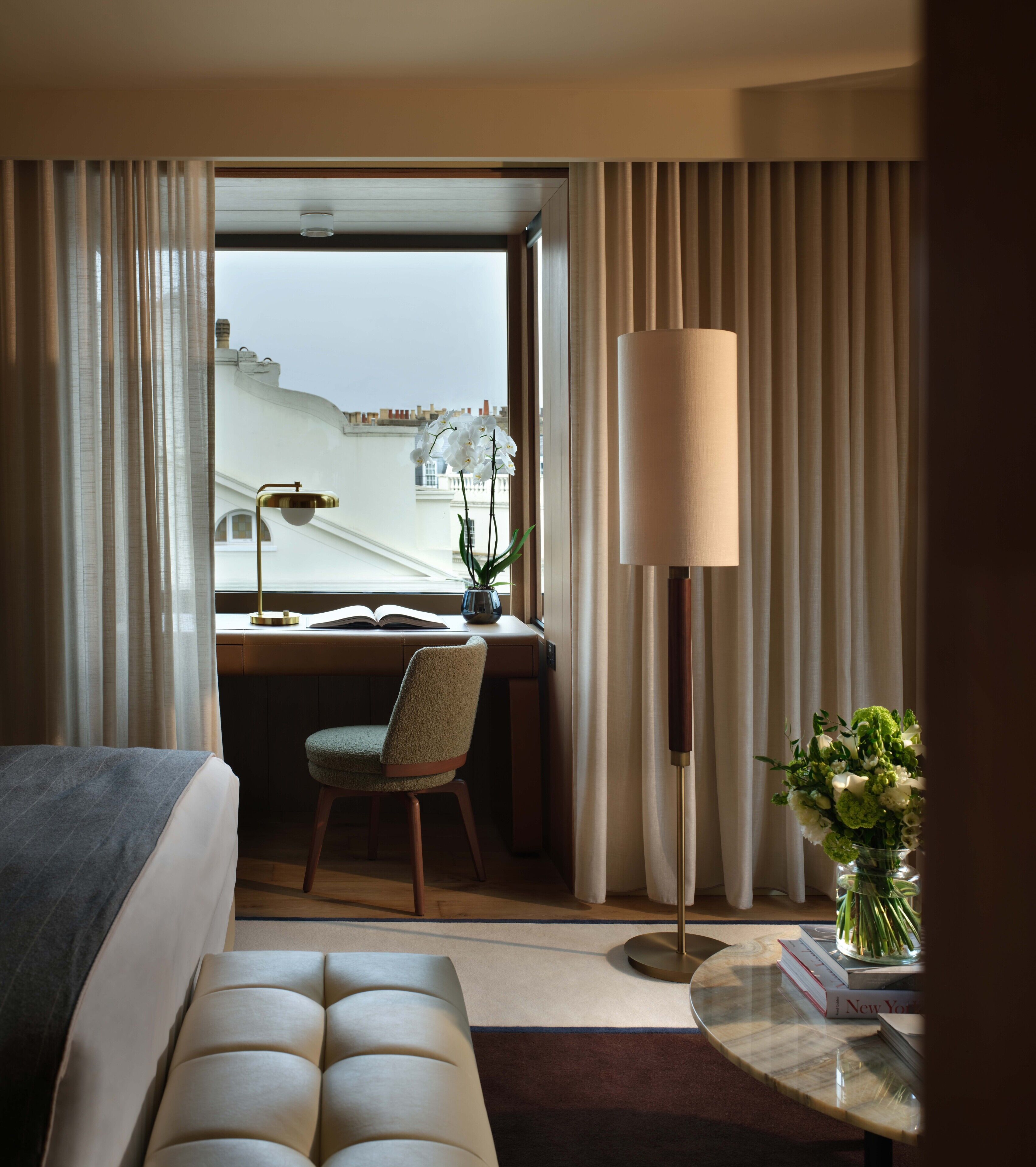 Egyptian cotton sheets, premium bedding, pillow-top beds, minibar