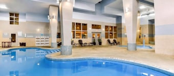 Comfort Inn & Suites Ambassador Bridge