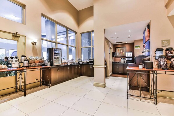 Free daily buffet breakfast