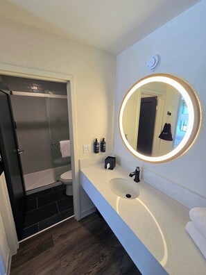 Free toiletries, hair dryer, towels, soap - The Lodge at Banner Elk (Banner Elk)