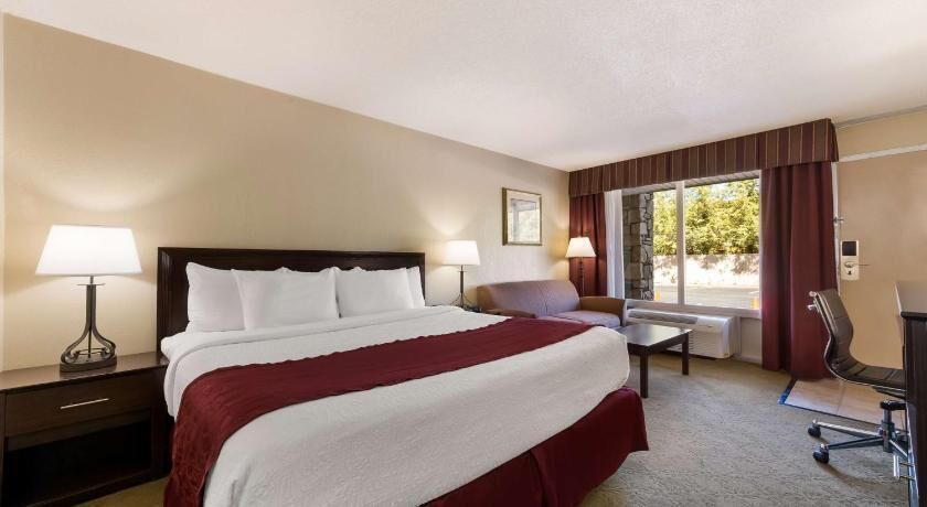 Pillowtop beds, in-room safe, laptop workspace, iron/ironing board