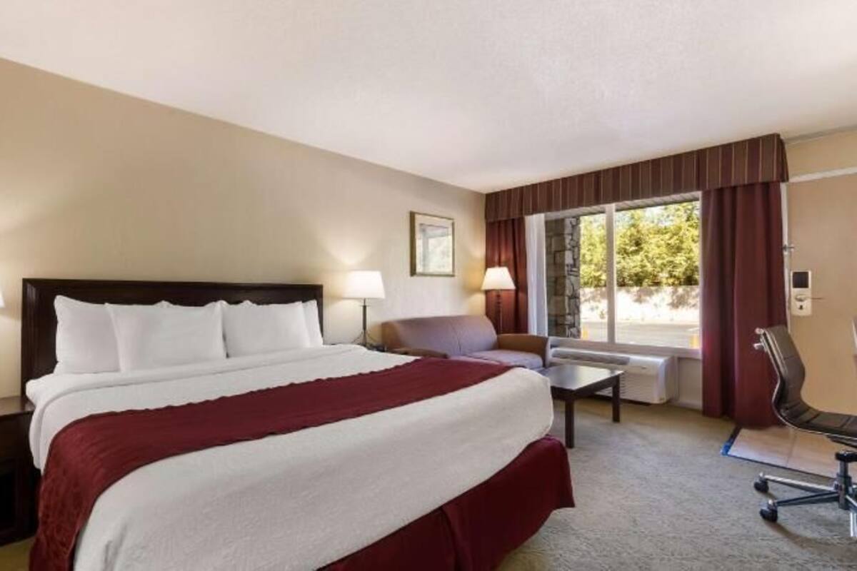 Pillowtop beds, in-room safe, laptop workspace, iron/ironing board